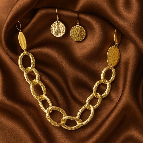 Hammered Gold Statement Jewelry Set – Chunky Chain Necklace & Disc Earrings - Picture 1 of 7